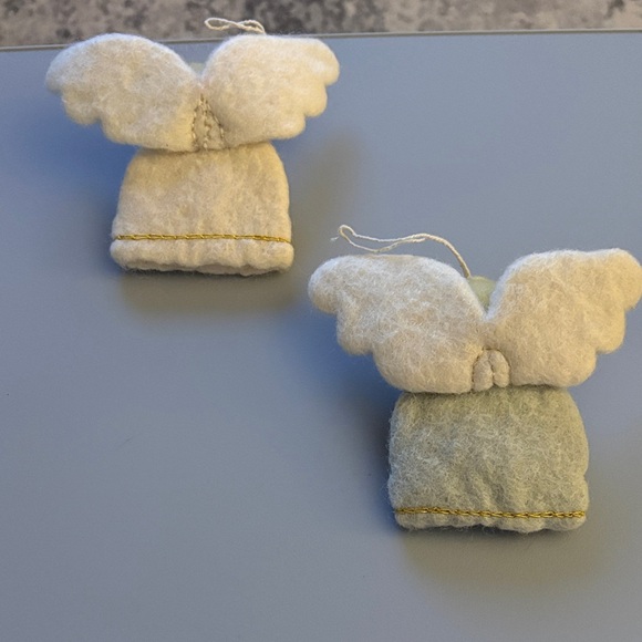 Handmade Wool Set of 2 Angel Ornaments - Picture 2 of 4